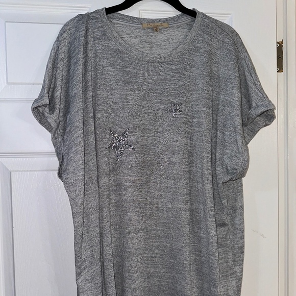 Grey T-Shirt XXL with Embroidered Silver Stars by My Danielle - Picture 1 of 7